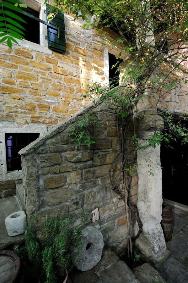 Traditional Istrian Stone House Šmarje Kültér fotó