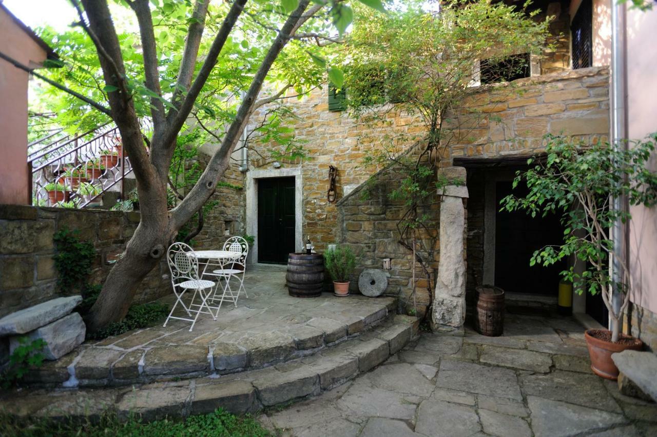 Traditional Istrian Stone House Šmarje Kültér fotó