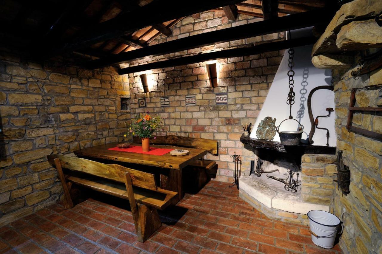 Traditional Istrian Stone House Šmarje Kültér fotó